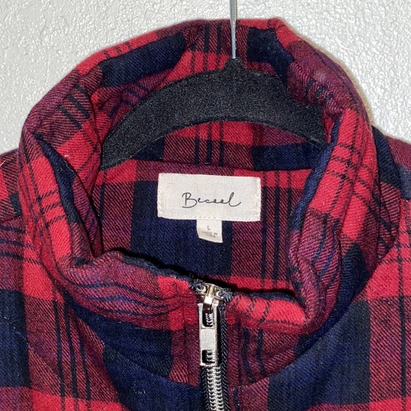 Becaal Size Large Red Buffalo Plaid Quilted Full Zip Cabincore Cozy Vest 4391 - Picture 5 of 9